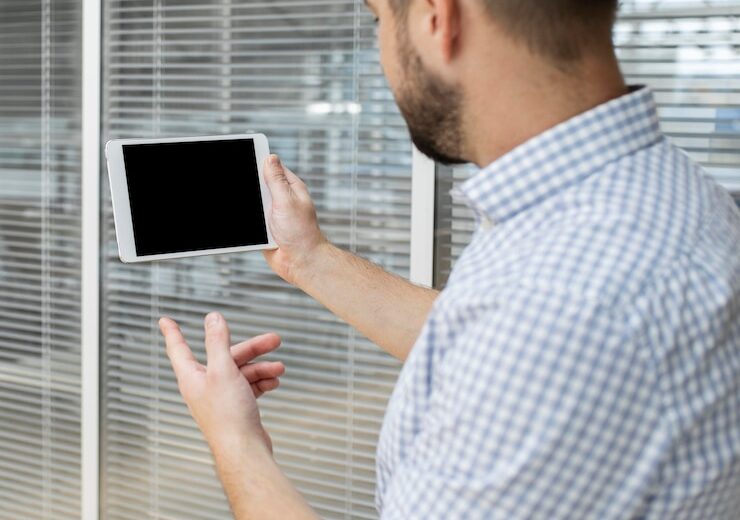 Integrarea obloanelor cu sisteme smart home