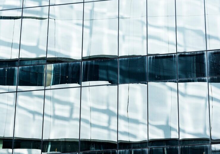 Tipuri de pereți cortină: structural, semi-structural și cu capace