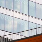 Pereți cortină din sticlă: avantaje și provocări