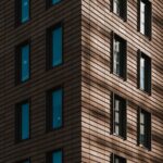 Fațadele în context urban: armonie sau contrast?